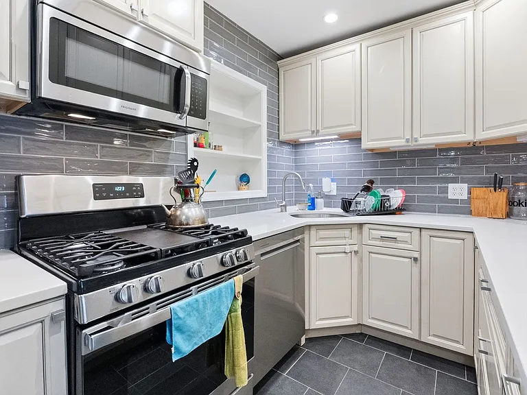 1225 S Buchanan St — Photo 7