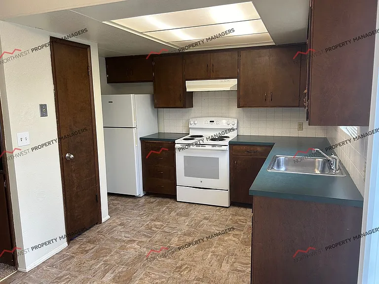 2227 Harrison Ave #136 — Photo 3