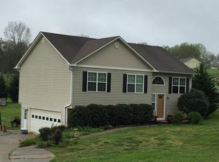 5453 Little Mountain Rd, Dahlonega, GA 30533