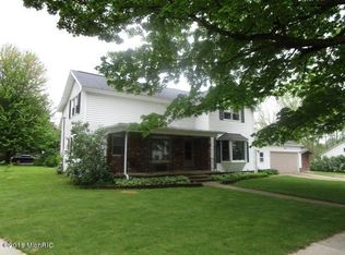 79 N Main St, Quincy, MI 49082