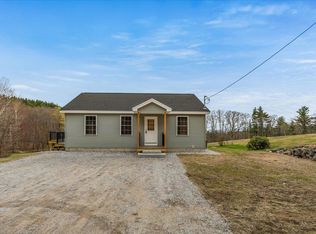 237 Maplewold Rd, Weare, NH 03281