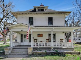 844 Hawthorne Ave, Crete, NE 68333