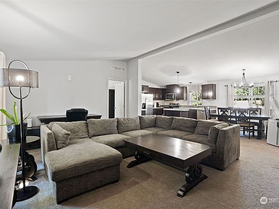 5th image of 31108 3rd Avenue #424
