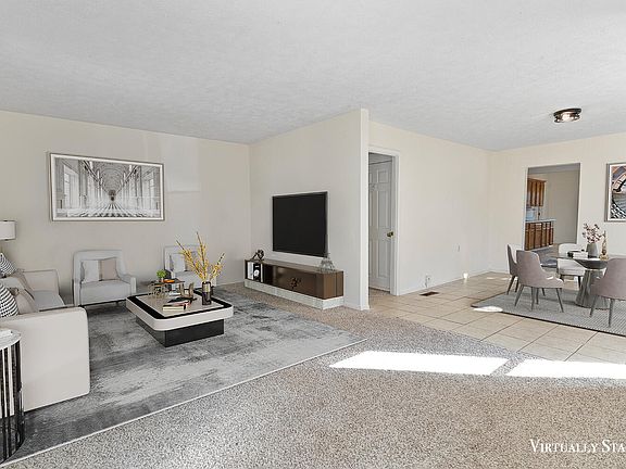 3rd image of 1352 Ashland Ave NE