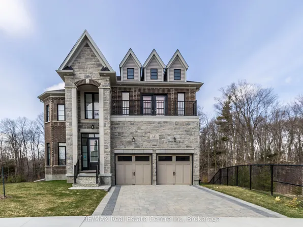 143 S Ambrous Cres, Guelph, ON N1G 0E4
