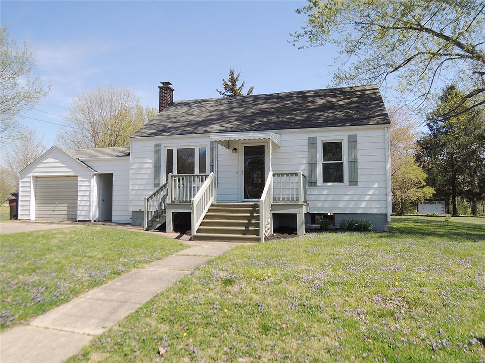 1st image of 400 N Hena St