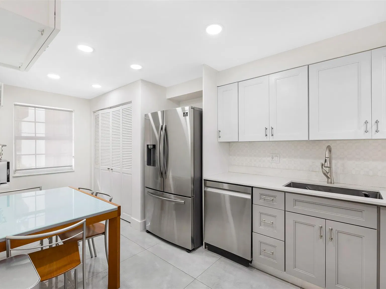 3 bed, 2.0 bath, 1444 sqft, $2,800 — Photo 3