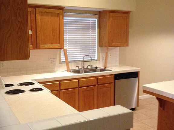 4th image of 2096 E Brandywine Ln