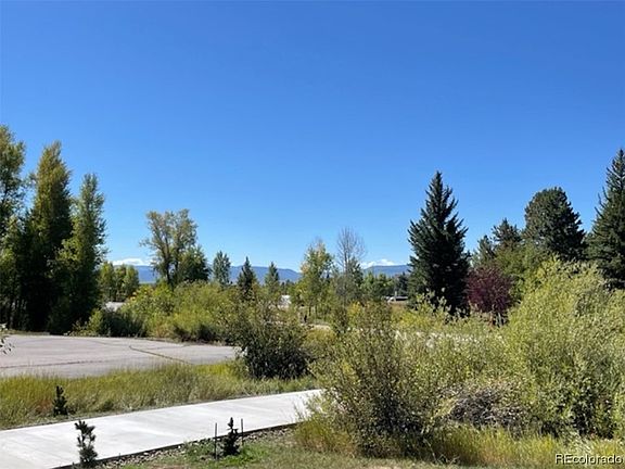 3rd image of 2010 Montview Lane