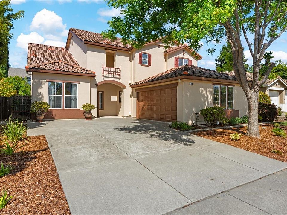 1st image of 1758 River Oaks Circle