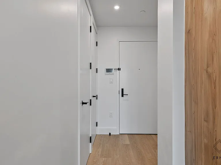 80 Linden Blvd #7I — Photo 5