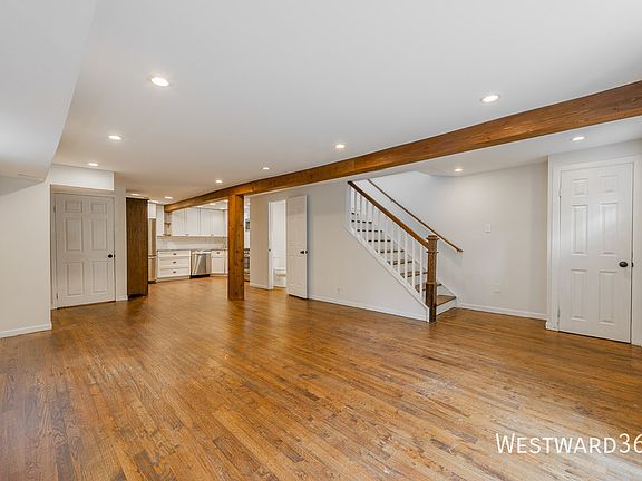 4th image of 1709 W Barry Ave #Ch