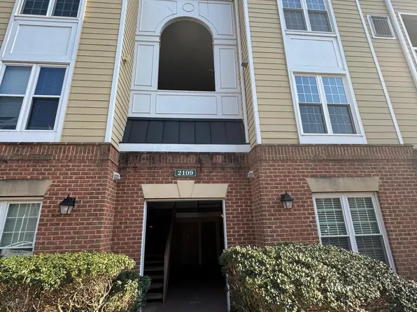 2109 Highcourt Ln Suite 203, Herndon, VA 20170