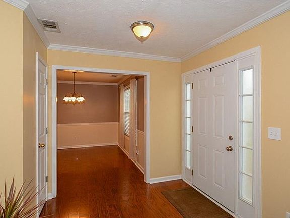 2nd image of 3044 Lexington Ave