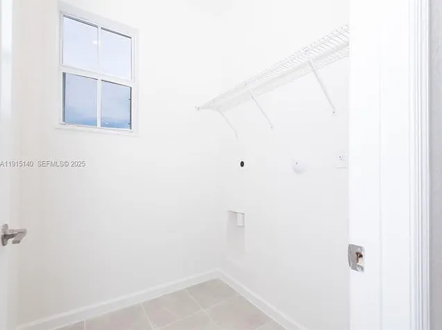2636 NW 8th Ct — Photo 10