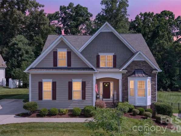 6405 Alba Rose Ln, Huntersville, NC 28078