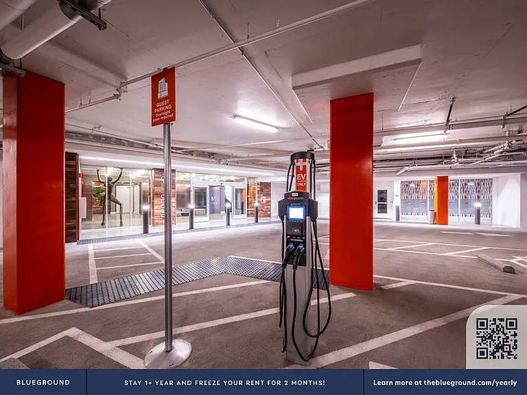 Building's Parking & car services