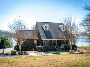 179 Stoneridge Dr, Chesnee, SC 29323