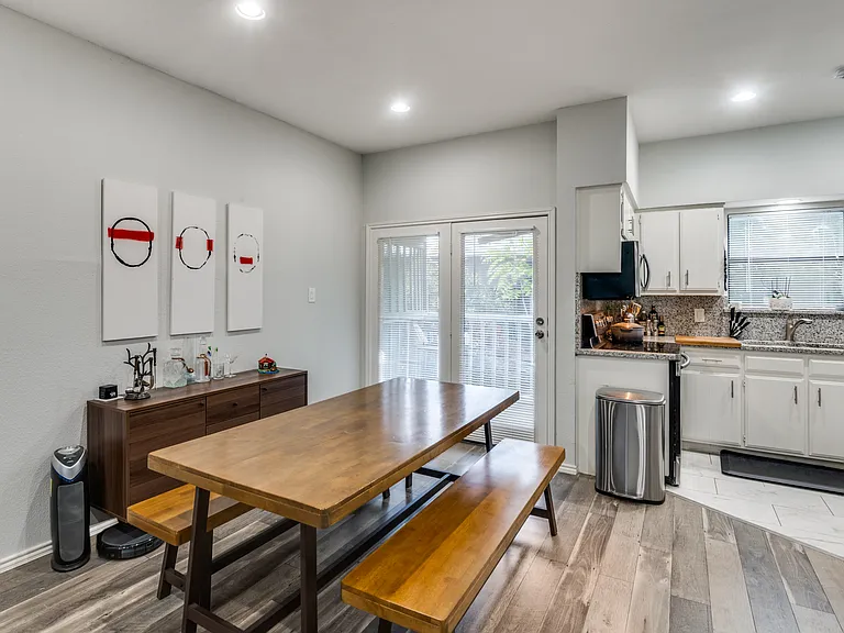 2728 Reagan St #202 — Photo 8