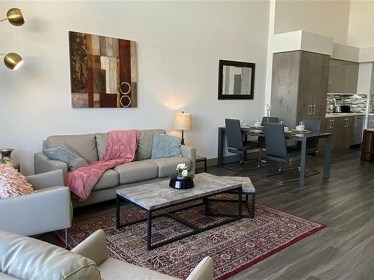 5100 Wilshire Blvd — Photo 13