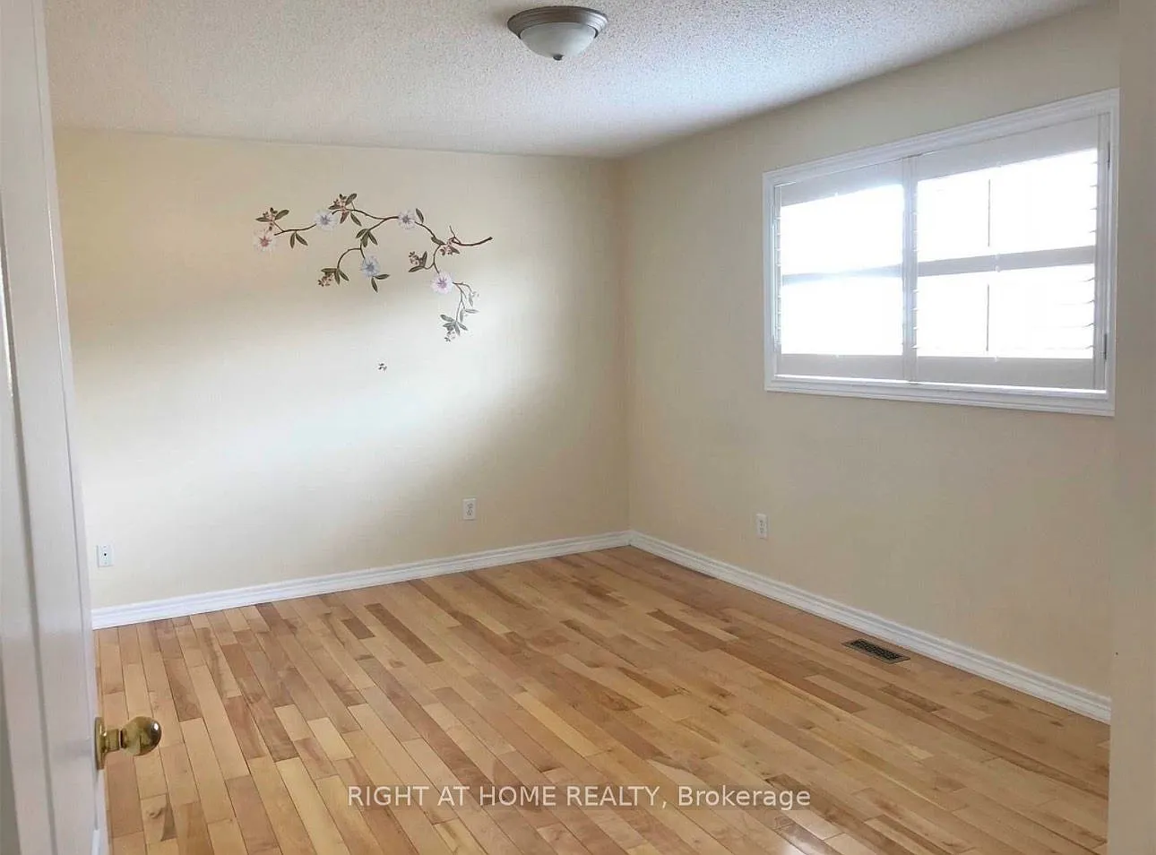 3 bed, $3,400 — Photo 3