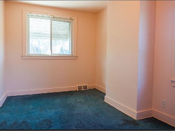 2nd image of 15410 Sorrento St