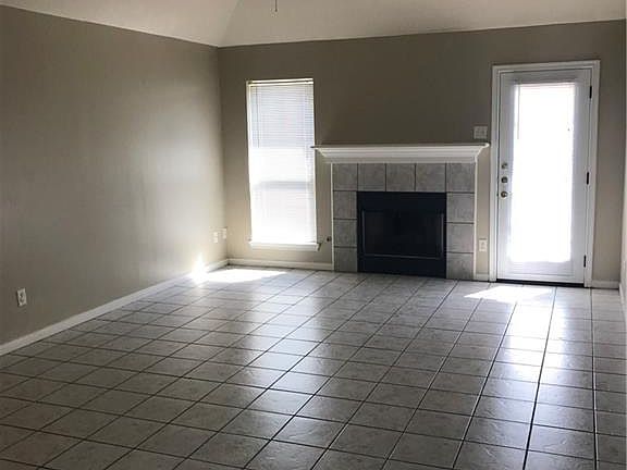 2nd image of 3609 Graz Dr