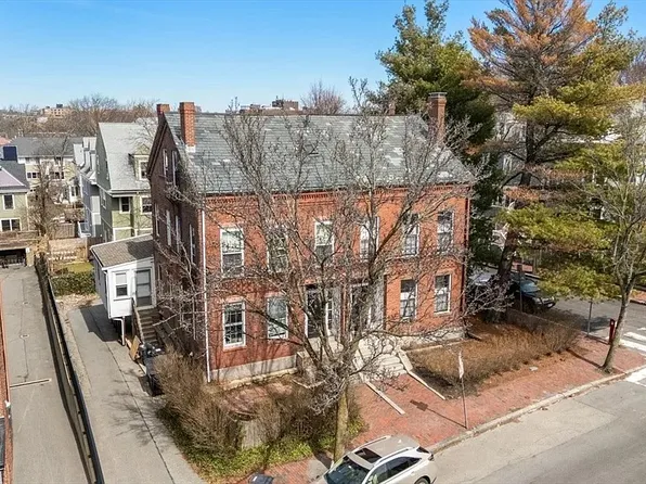 343 Harvard St APT G, Cambridge, MA 02138