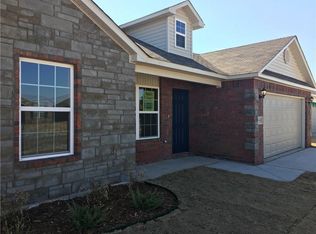 1916 W Autumn Way, Mustang, OK 73064