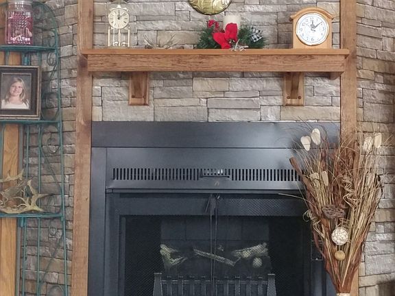 Corner Fireplace Elec/Wood