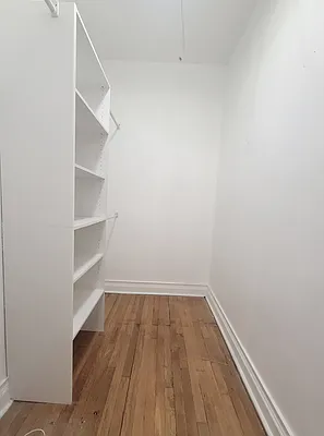 Rented by Compass | media 9