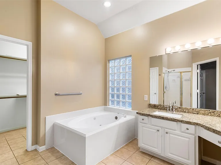 6 Windfern Pl — Photo 26