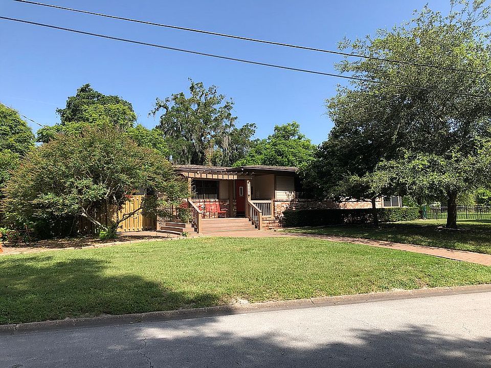 2nd image of 2404 Ironwood Dr