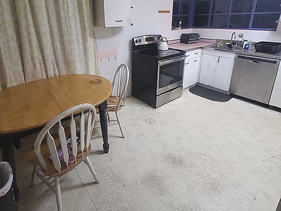 Kitchen from breakfast room