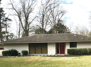 1944 Country Club Dr, Baton Rouge, LA 70808