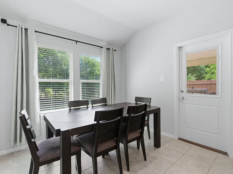 16308 Caledonia Ct — Photo 9