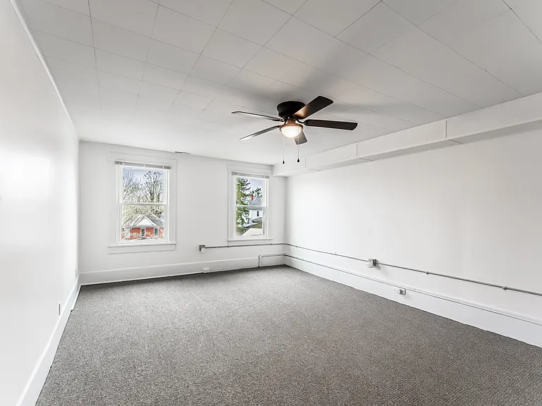 496 Dorsey Ave — Photo 94