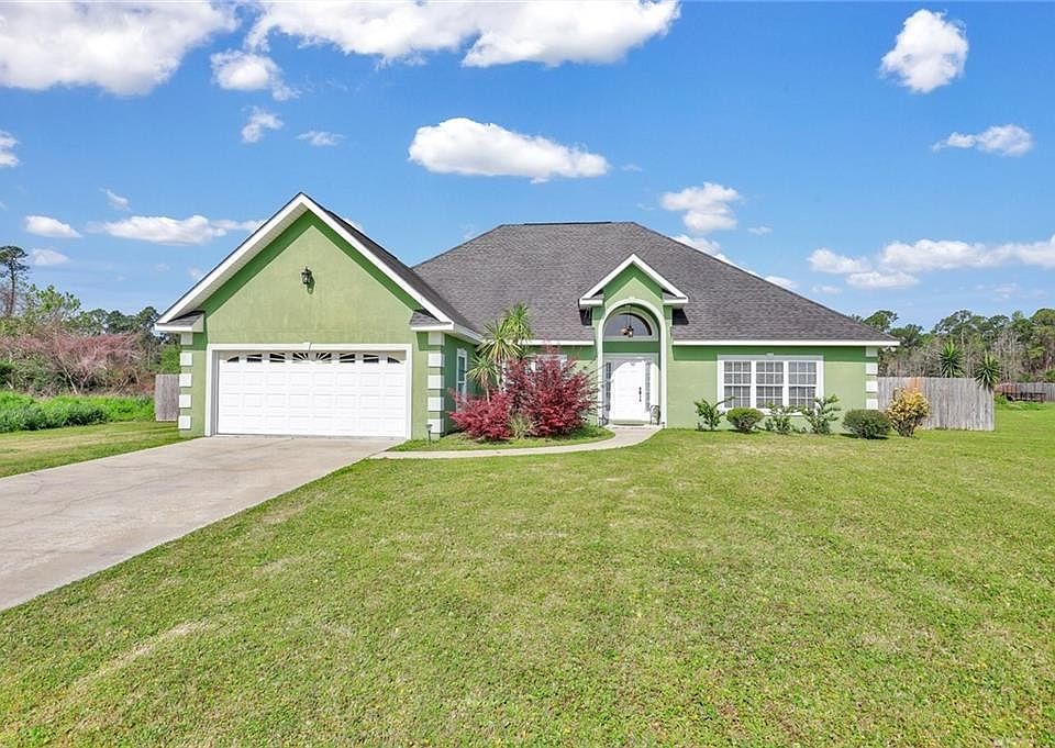 1st image of 233 Water Crest Dr