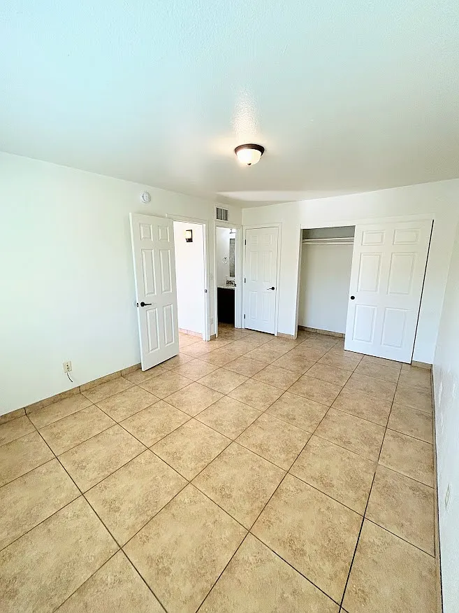 1 bed, 500 sqft, $995 — Photo 3