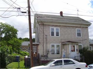 3 Hickory St, Meriden, CT 06451