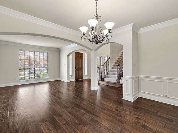 3rd image of 14570 Turnbridge Dr