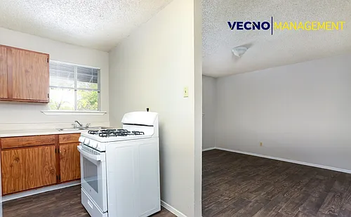 Bandera Flats Apartment Photo 1
