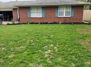 522 Middle Park Dr, Edinburgh, IN 46124