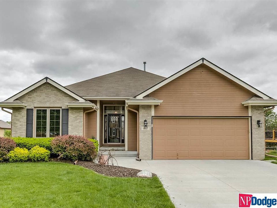 1st image of 1817 Deerfield Way