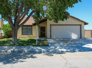 3529 W Avenue J15, Lancaster, CA 93536