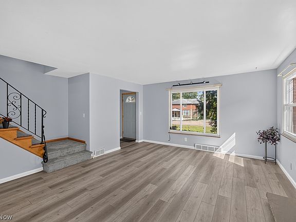 4th image of 511/513 Poplar Ave NW