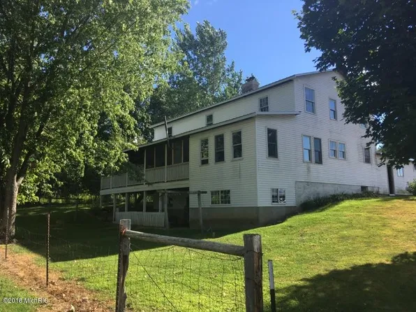 5279 Vining Rd, Lakeview, MI 48850