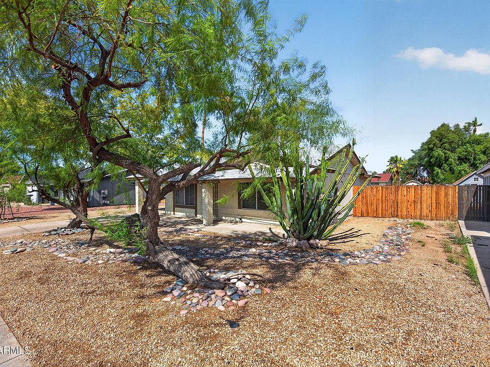 1st image of 505 W EL PRADO Road