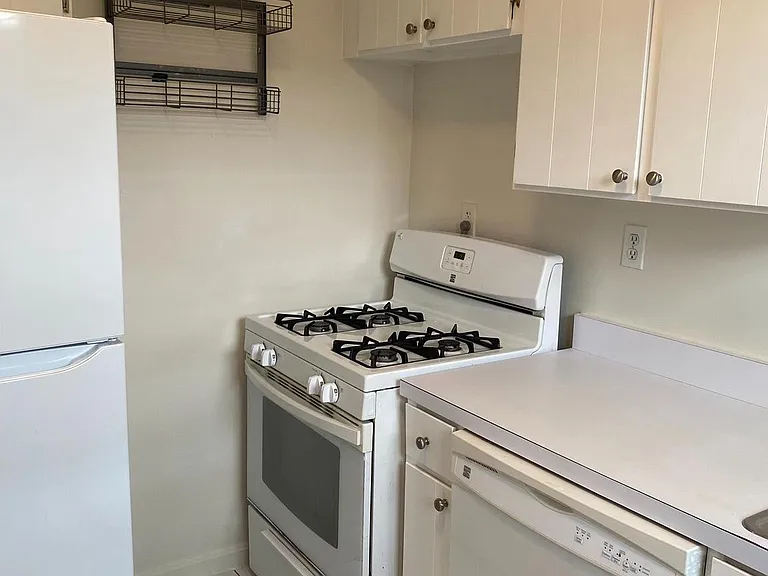 1300 N Meade St #22 — Photo 22