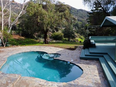 898 Camino Colibri, Monte Nido, CA, 91302